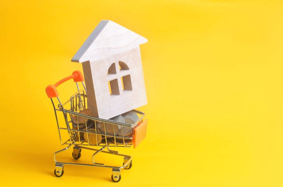 A Short Guide to Buying Your First Home
